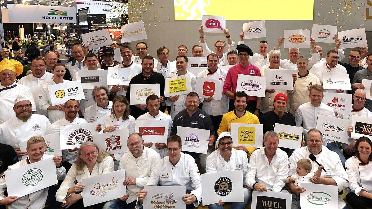 Ausgezeichnete Bäckereien der Bäcker-Innung Berlin auf der Grünen Woche 2026, mit dem Schild der Bäckerei Siebert