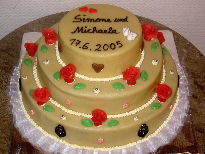 Mehrstöckige Hochzeitstorte der Bäckerei Siebert